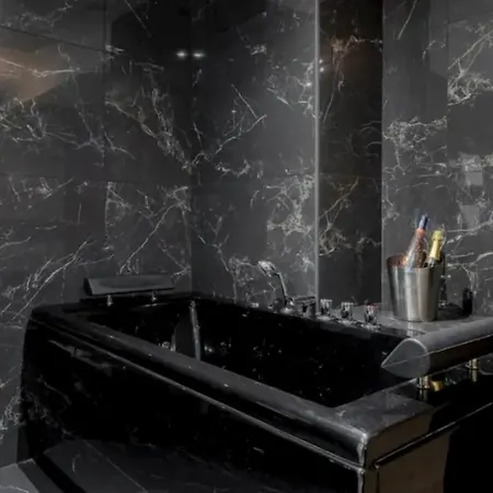 Appartamento Magnifique Avec Sauna Et Jacuzzi Parigi